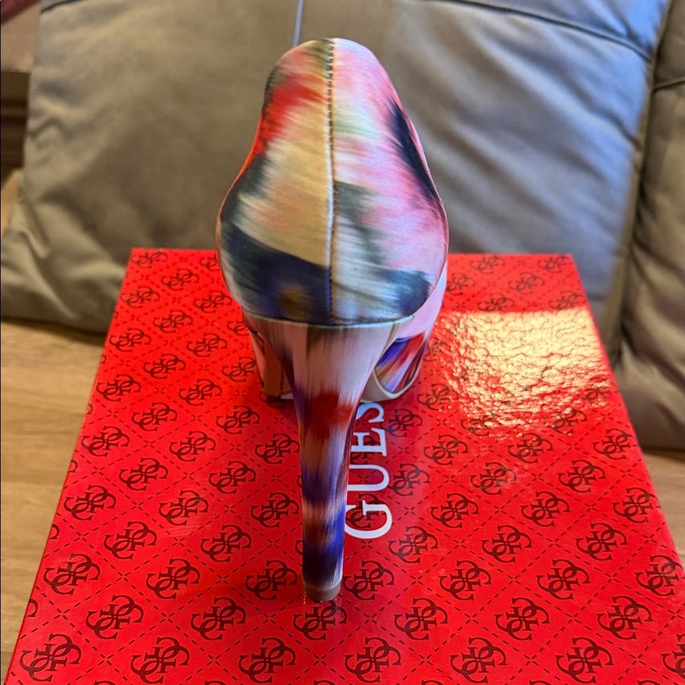 GUESS Multicolor Watercolor Print High Heel Pump - Picture 3 of 3